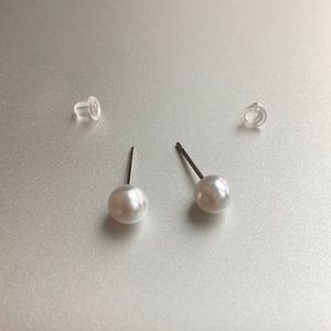 Free with bundle - Silver Tone Pearl Stud Earrings 5mm
